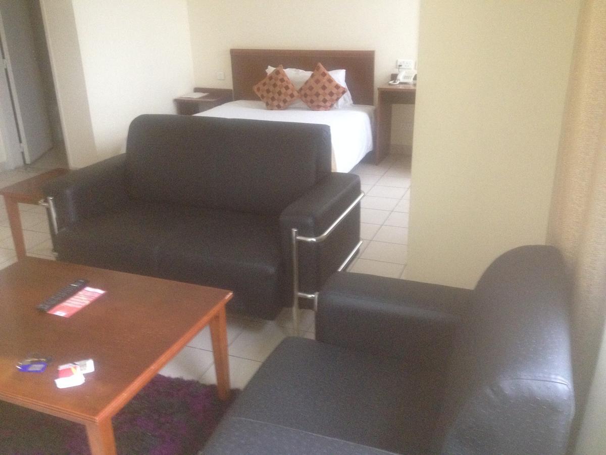 Tinapa Lakeside Hotel Calabar Eksteriør bilde