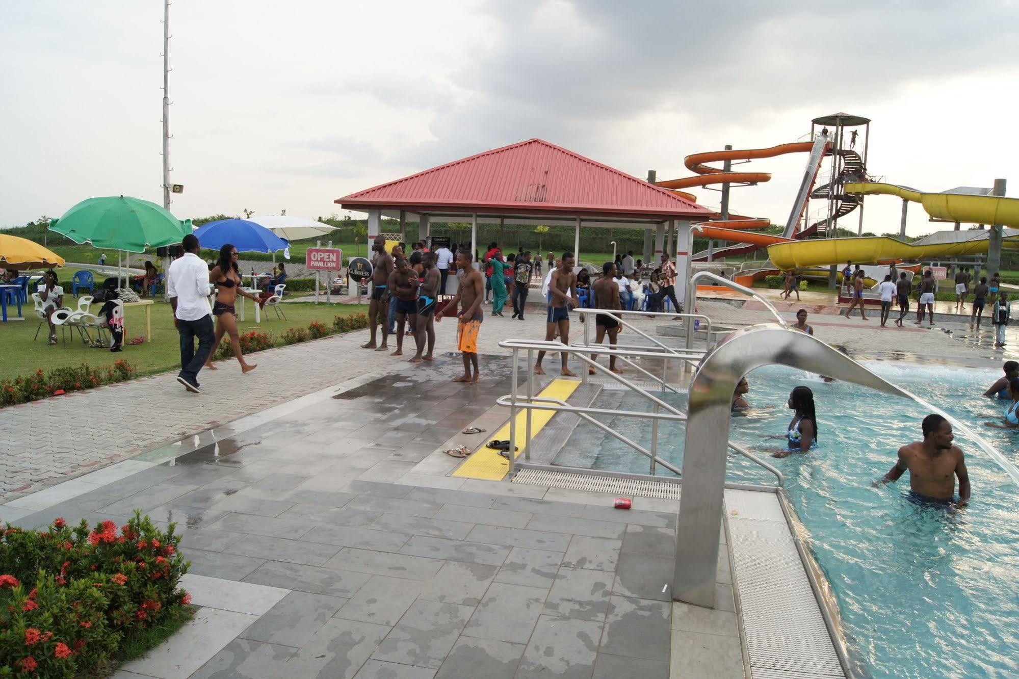 Tinapa Lakeside Hotel Calabar Eksteriør bilde
